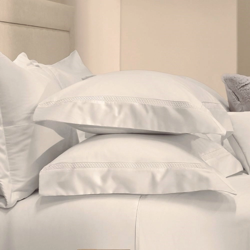 SUPER FRONHA DELFINE 600 FIOS TRUSSARDI/B BRANCO/BRANCO 50X90